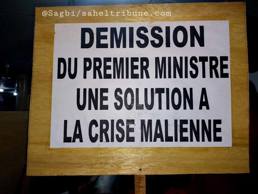 Demande de démission du PM