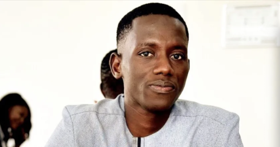 Amadou Ba, Juriste UCAD Amadou Ba, Juriste en droit public, à l’Université Cheick Anta Diop de Dakar (UCAD) parle des problèmes de la démocratie sénégalaise.
