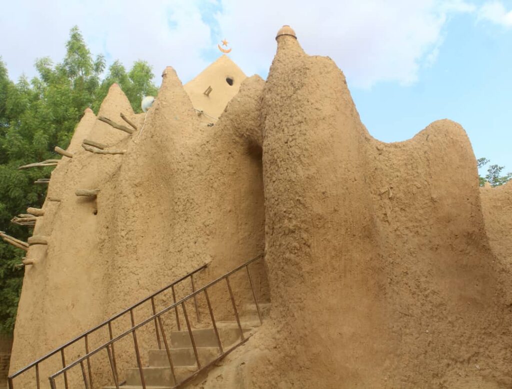 Mosquée de la mère de Biton, Ba Sounou Sacko