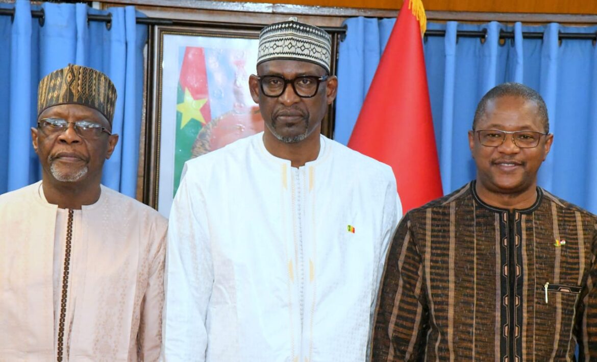 Les ministres des Affaires étrangères de l'AES