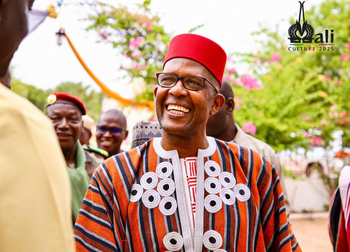 Mamou Daffé, ministre de la culture