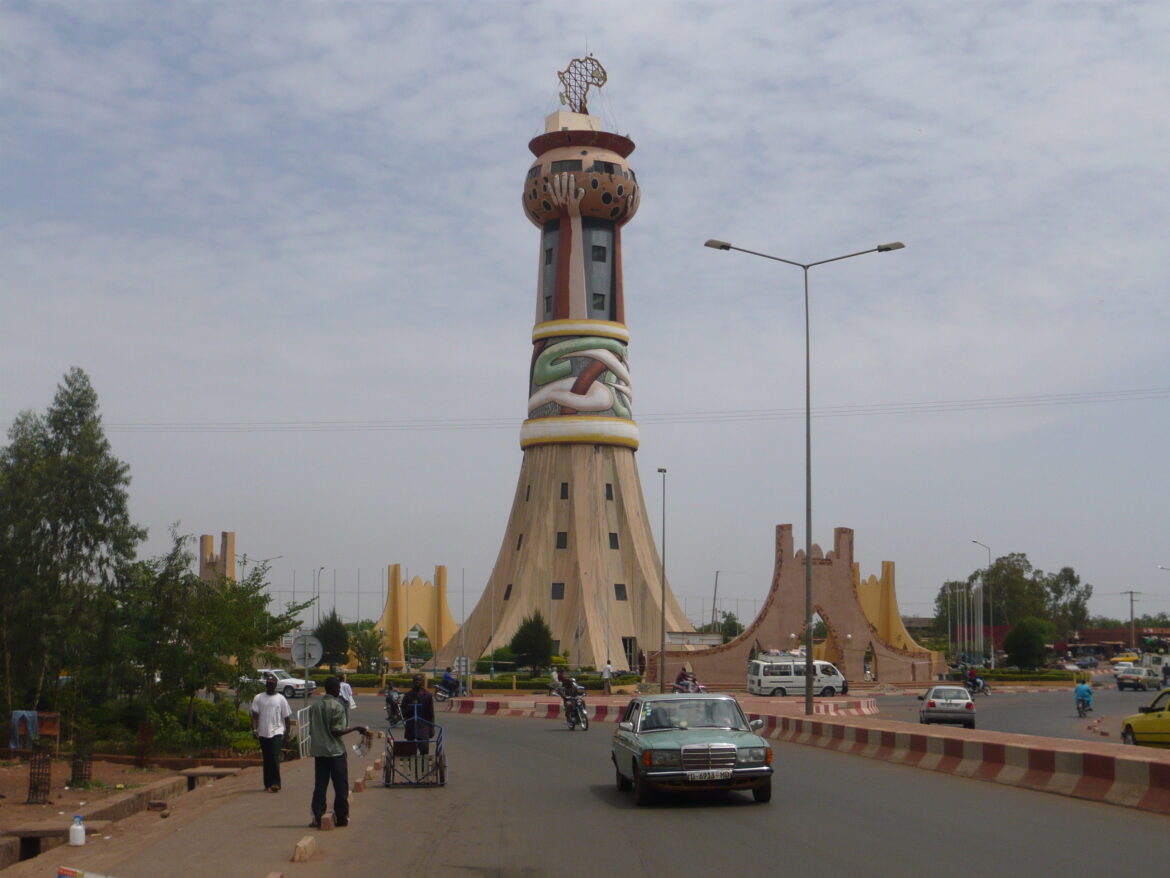 La Tour d'Afrique, Faladié - Bamako