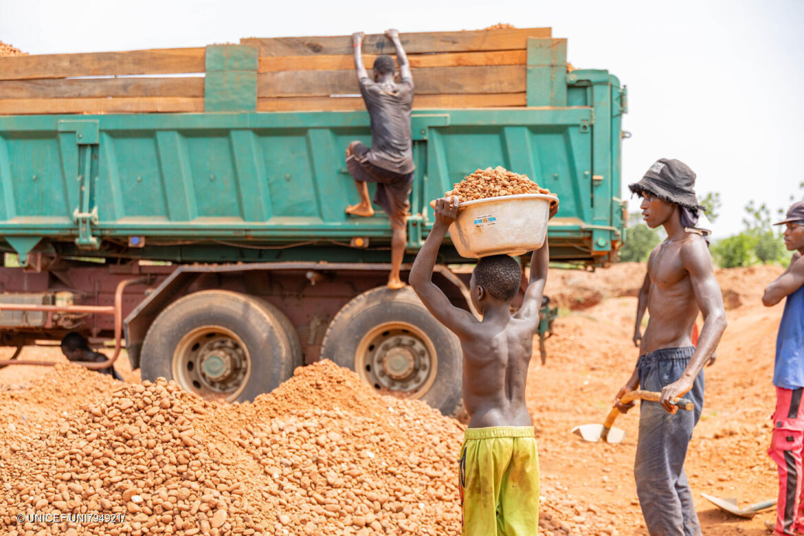 EMBARGOED until 13:30pm CEST on 11 June 2025 Travail des enfants