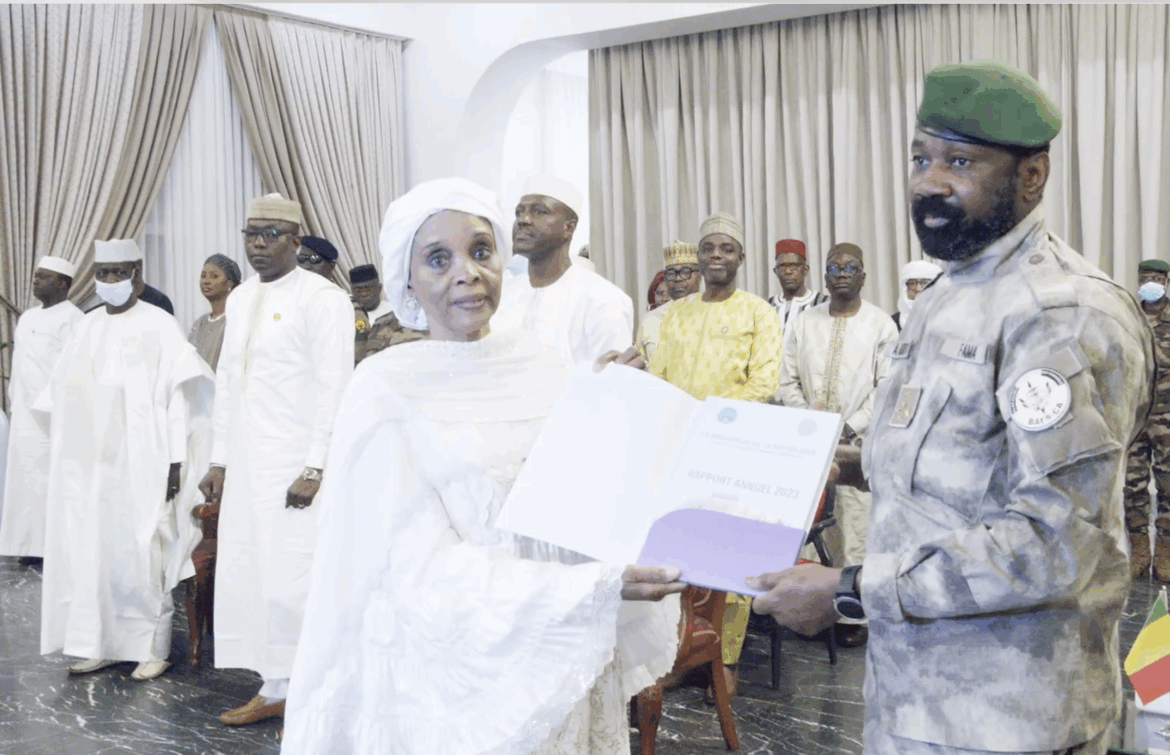 Remise des rapports annuels 2023-2024