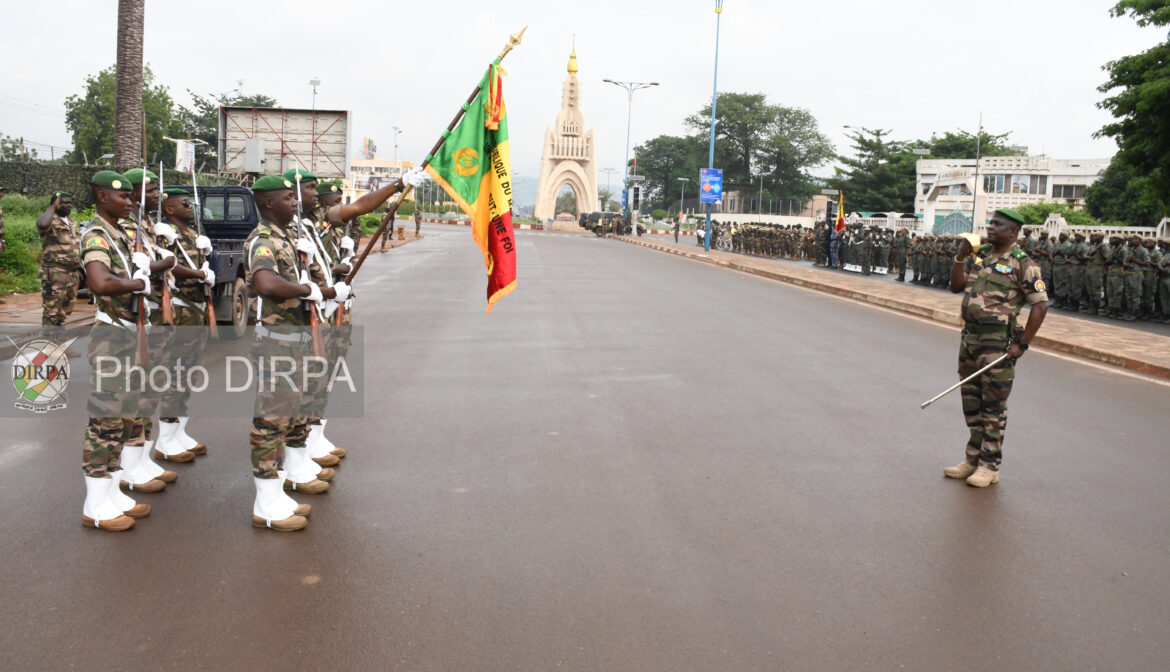 Défilé militaire Défilé militaire