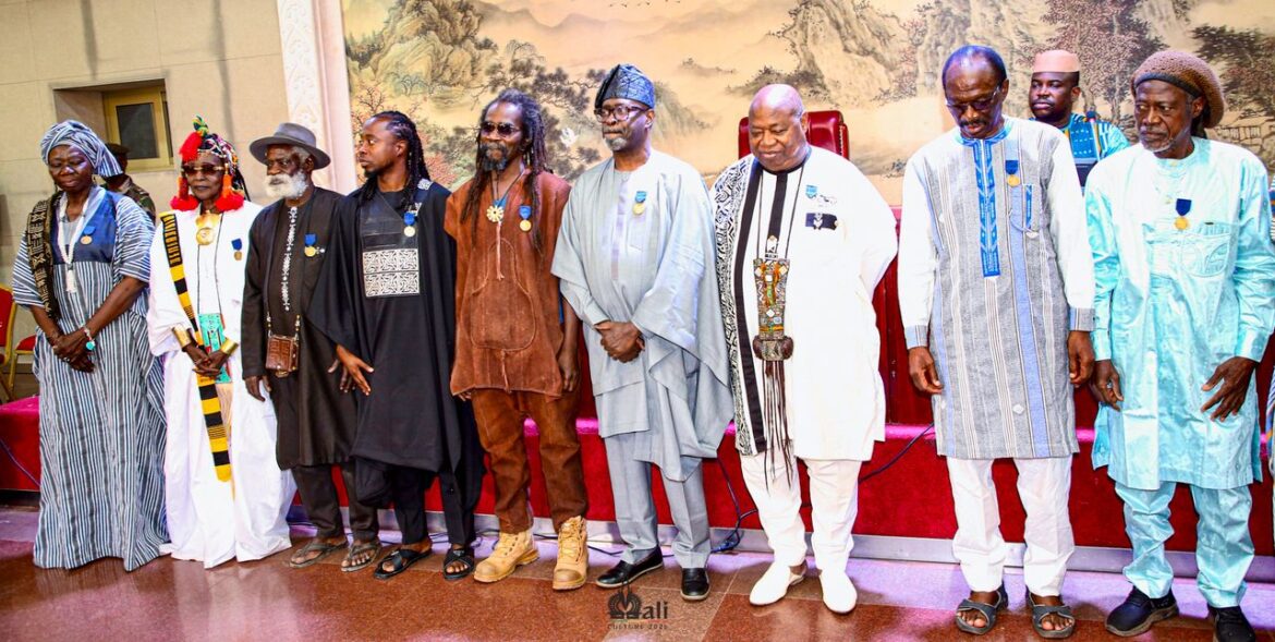 Décoration des acteurs culturels