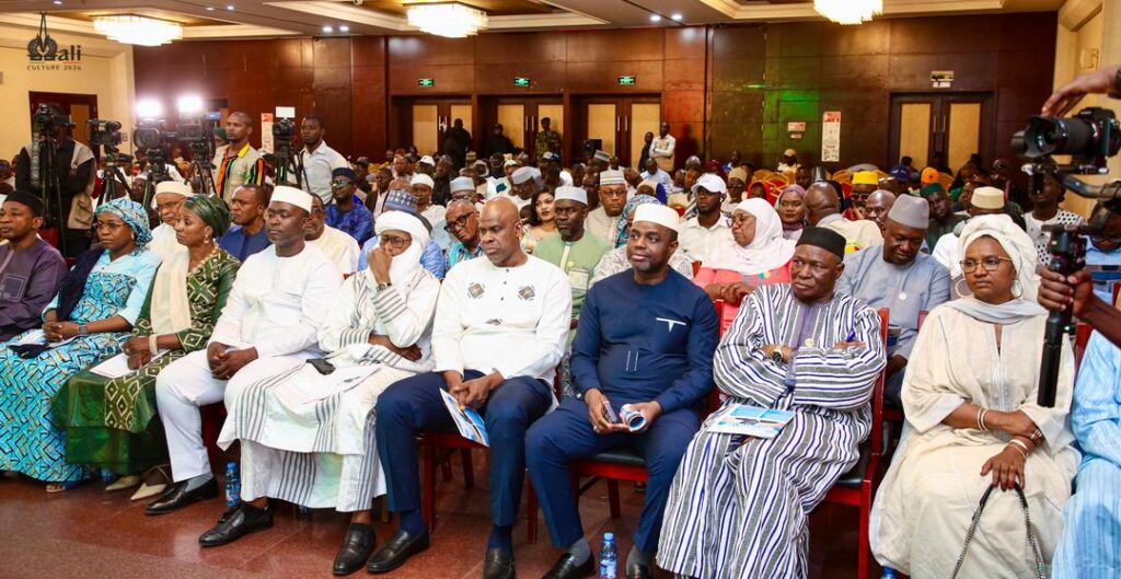 Les membres du gouvernement à la projection du film