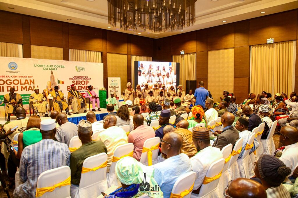 Cérémonie de remise de la certification du bogolan