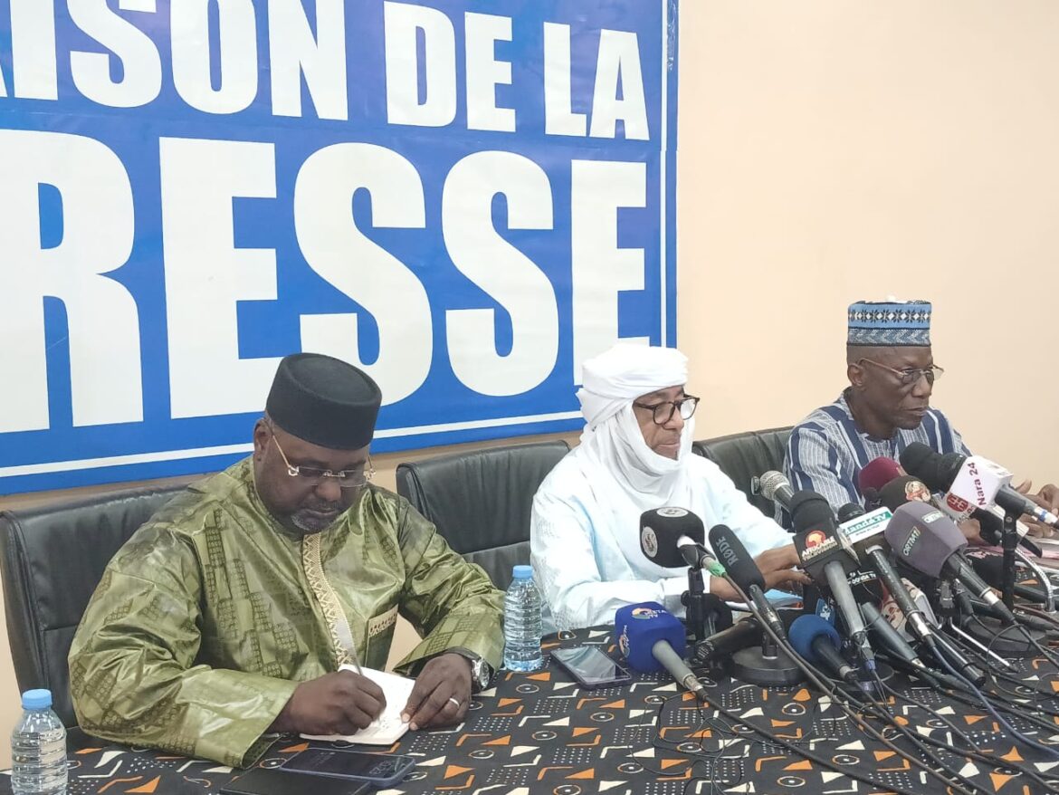 Rencontre du ministre de la communication avec la presse