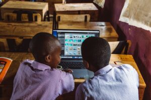 Le grand chantier de l'école connectée : l'Agefau veut couvrir tout le réseau éducatif malien d’ici fin 2027 école connectée