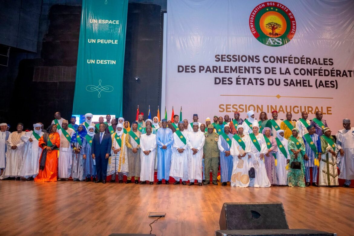 Session parlementaire confédérale