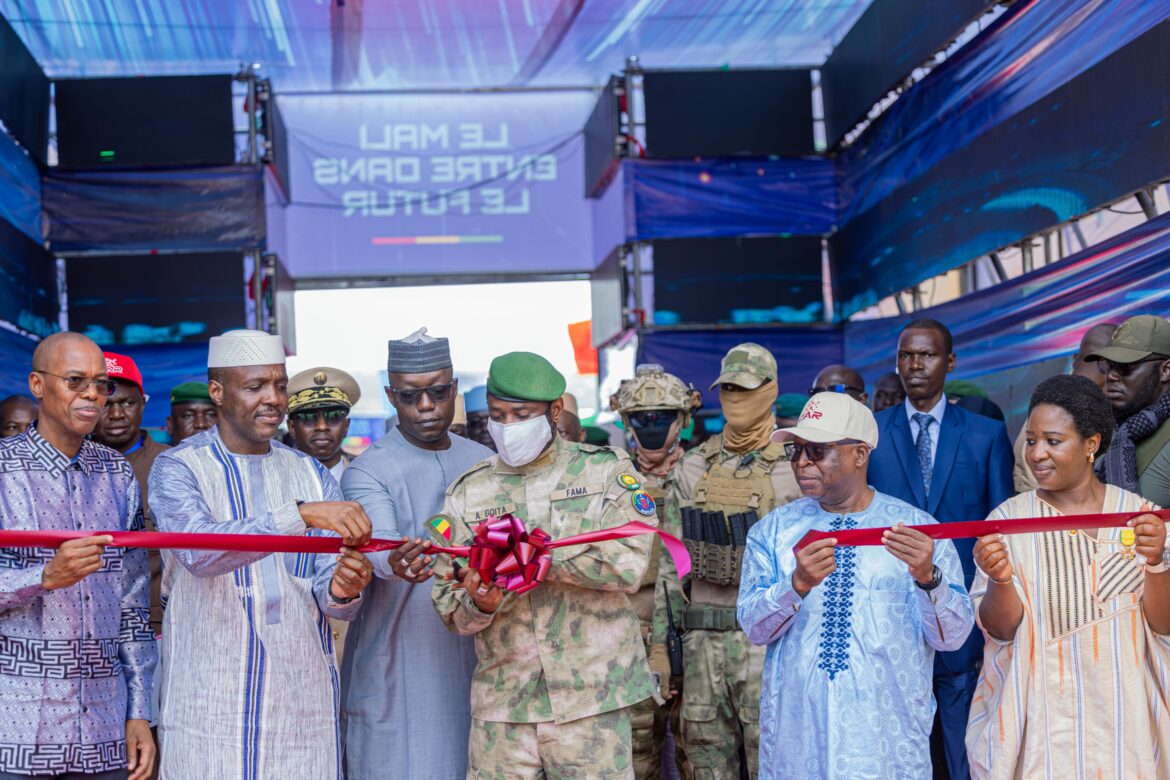 Assimi Goïta inaugure le Centre d’intelligence artificielle et de robotique du Mali à Kati