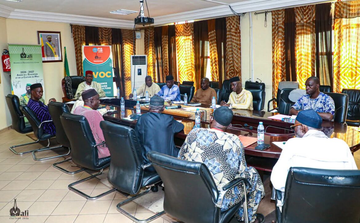 Mamou Daffé rencontre les chefs de quartiers de Bamako sur les légitimités traditionnelles
